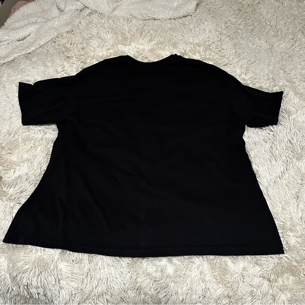 Women’s oversized Black Graphic T-Shirt - Picture 7 of 8